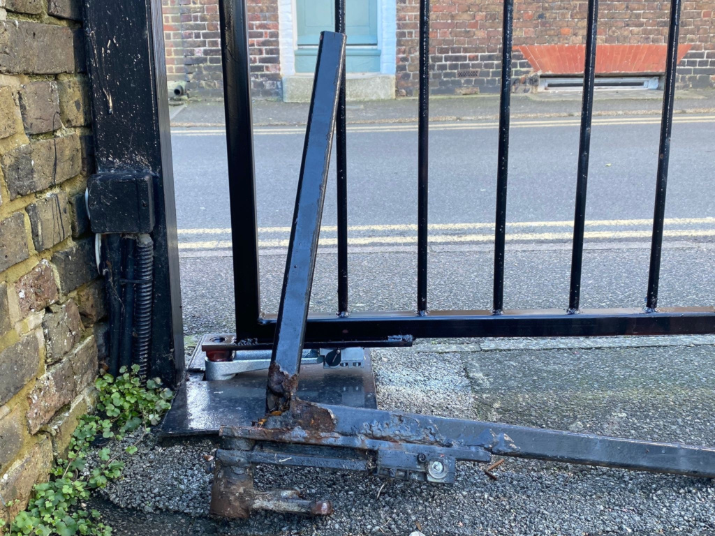 Expert Commercial Gate Repair Services | Secure & Reliable Gate Solutions
